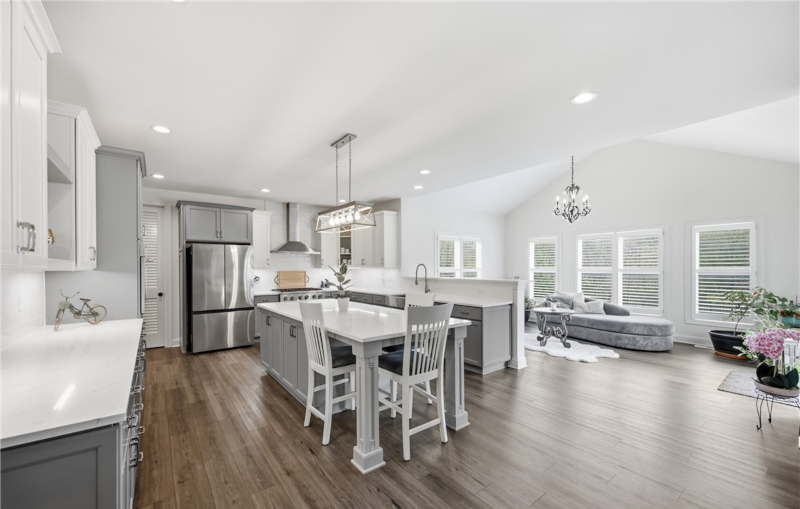 4665 carlyes court, hamburg, ny