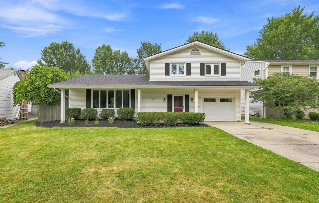 white house for sale